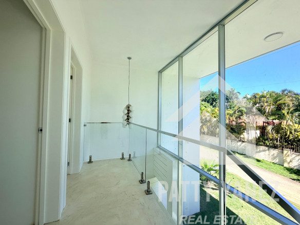 New 2-Bedroom Villa in Beachfront Community