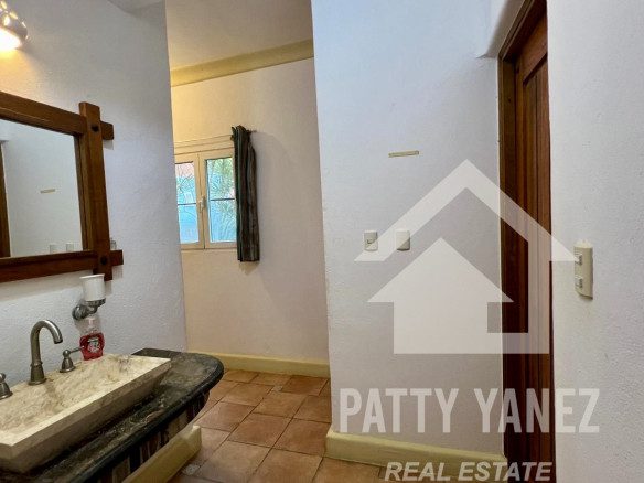 Oceanfront Condo with Sea Views in a Gated Community – Ideal for Living or Investment