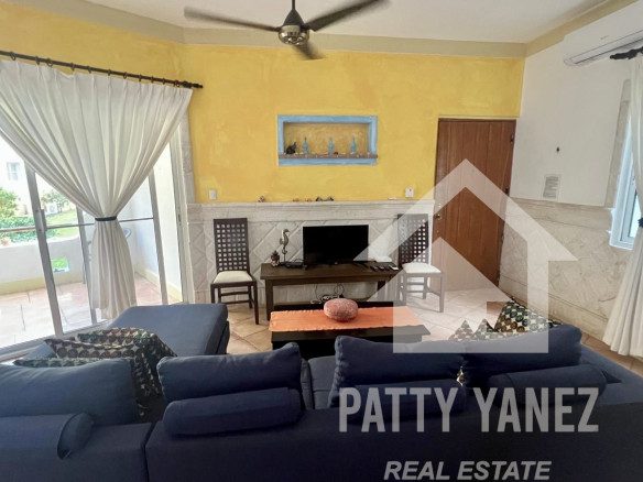 Oceanfront Condo with Sea Views in a Gated Community – Ideal for Living or Investment