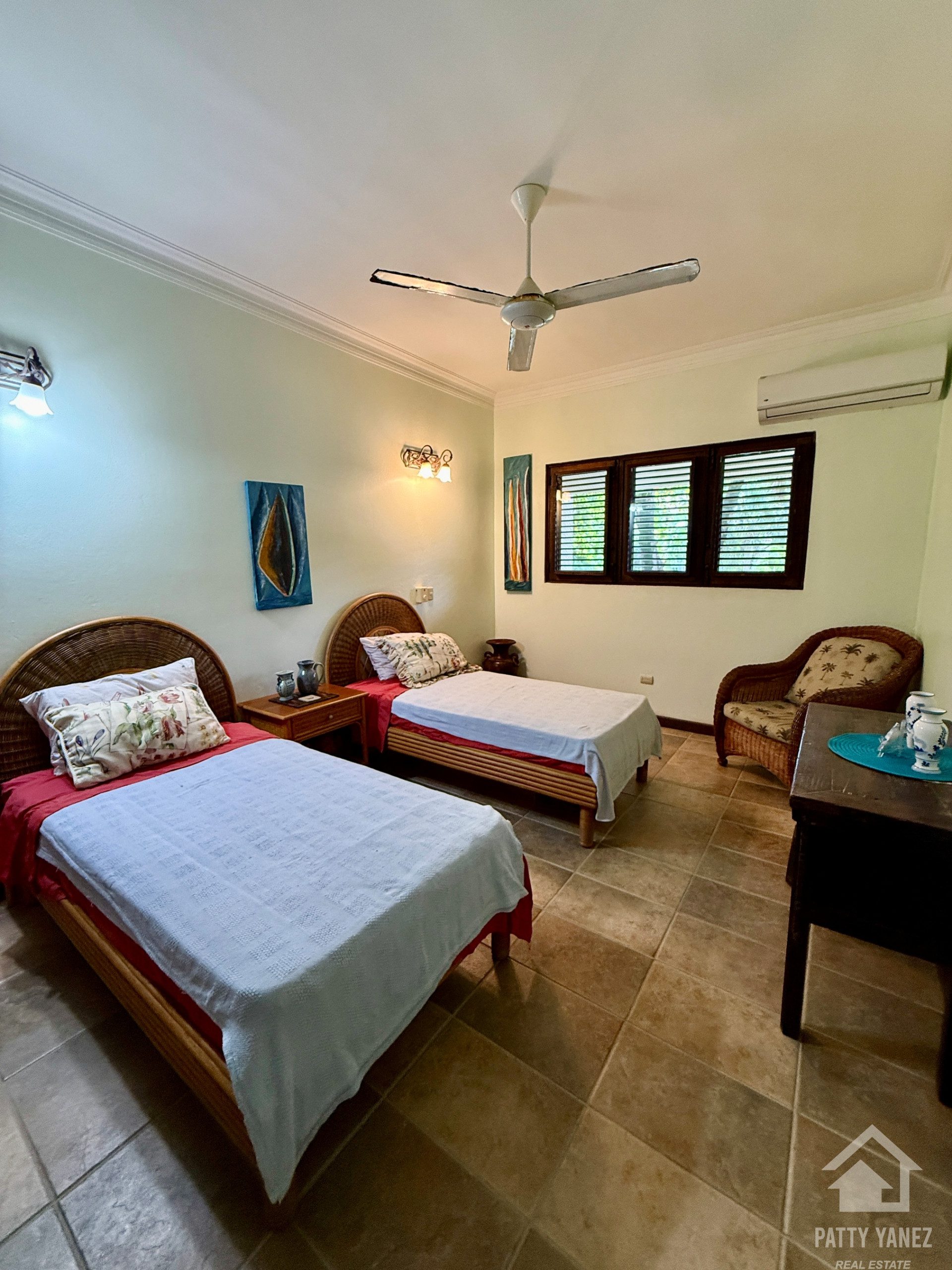 Beachfront 3-Bedroom Condo with Oceanview