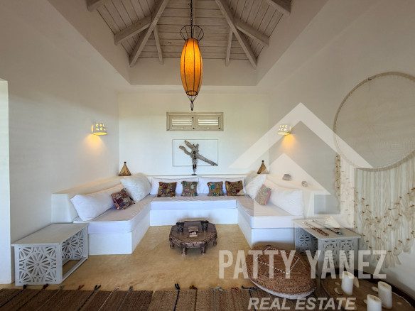 Panoramic Ocean View Villa with Guesthouse in Cabrera – Walk to the Beach