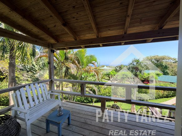 Panoramic Ocean View Villa with Guesthouse in Cabrera – Walk to the Beach