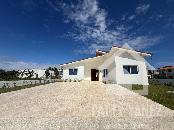 Bright 3-Bedroom Villa in Playa Encuentro, Cabarete