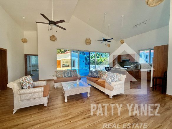 Bright 3-Bedroom Villa in Playa Encuentro, Cabarete