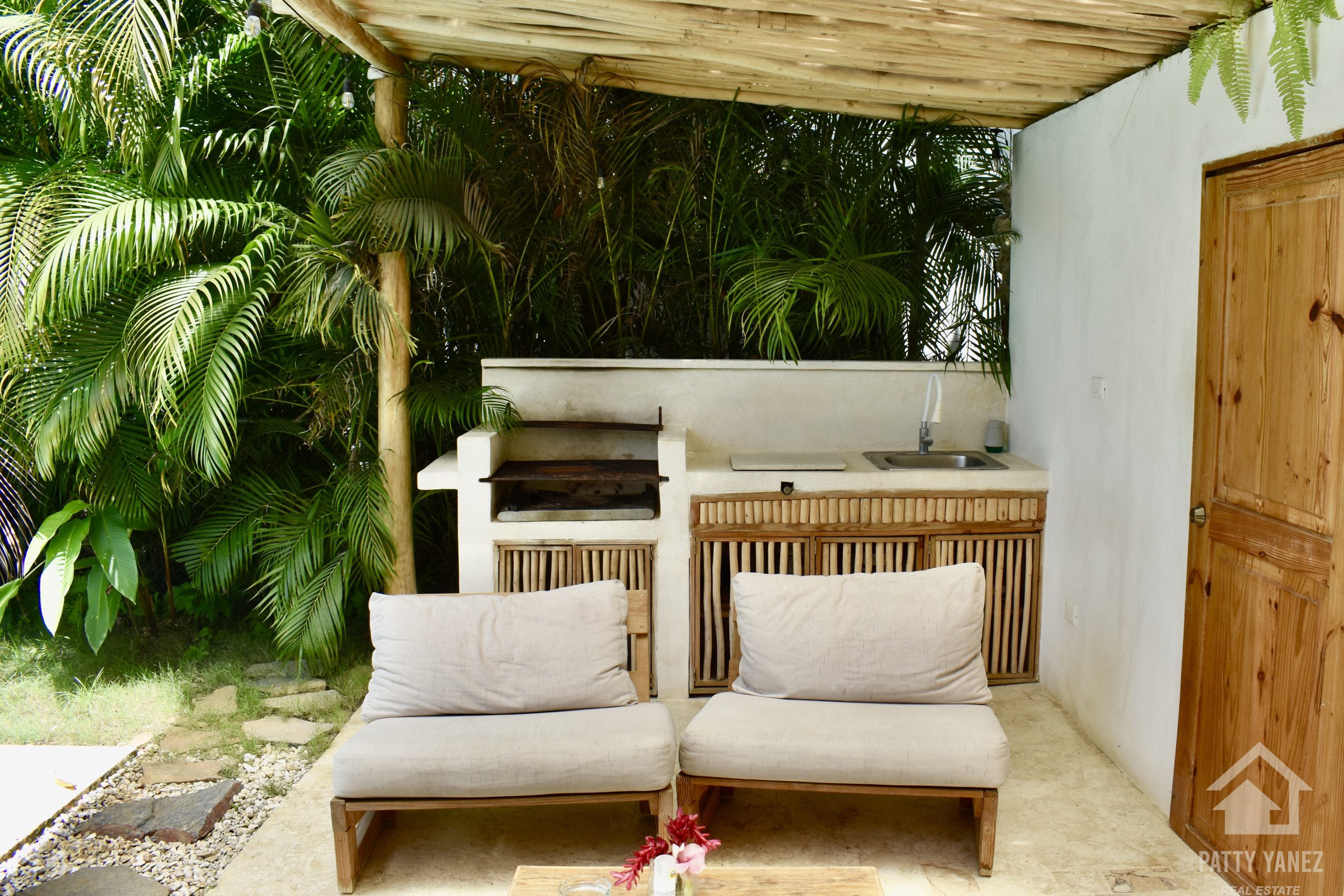 Encantadora villa de 3 dormitorios con piscina en venta en Las Terrenas