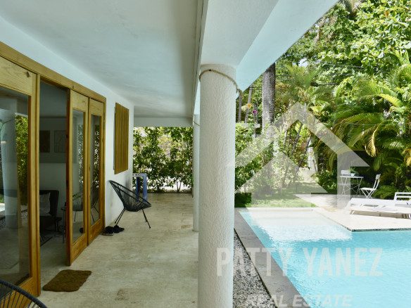 Encantadora villa de 3 dormitorios con piscina en venta en Las Terrenas