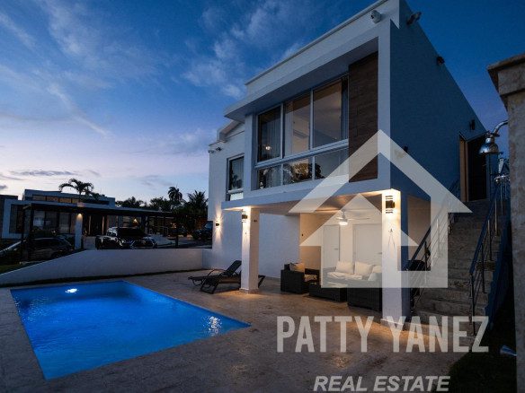 Villa Moderna en Playa Encuentro, Cabarete