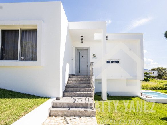 Villa Moderna en Playa Encuentro, Cabarete