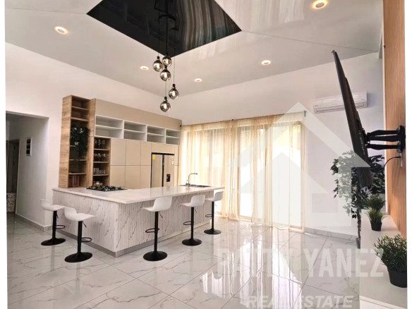 Contemporary 3BR Villa with Pool and Dual Living Layout – Cabarete