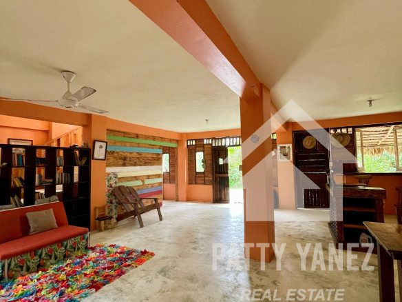 Villa de 2 dormitorios con casas de huéspedes en Playa Encuentro, Cabarete