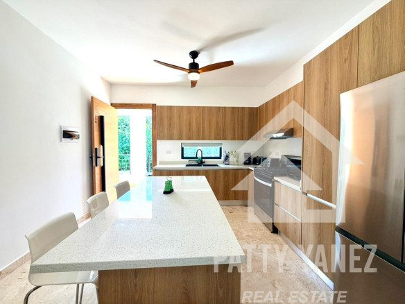 Condominio de 2 habitaciones con vista al mar en venta en Playa Encuentro