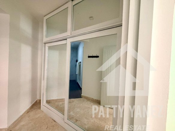 Condominio de 2 habitaciones con vista al mar en venta en Playa Encuentro
