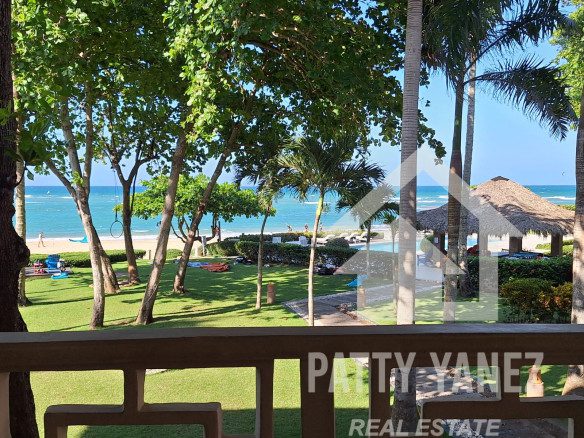 Condominio de lujo frente al mar en Kite Beach: 2 recámaras y amplia terraza