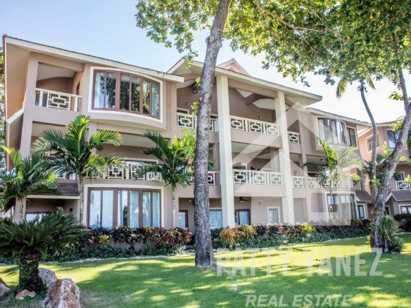 Condominio de lujo frente al mar en Kite Beach: 2 recámaras y amplia terraza
