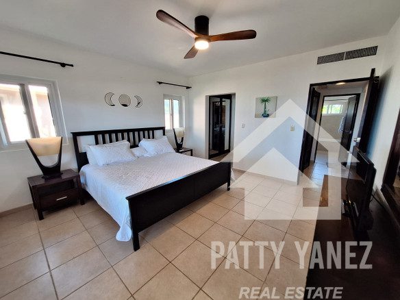 Condominio de lujo frente al mar en Kite Beach: 2 recámaras y amplia terraza