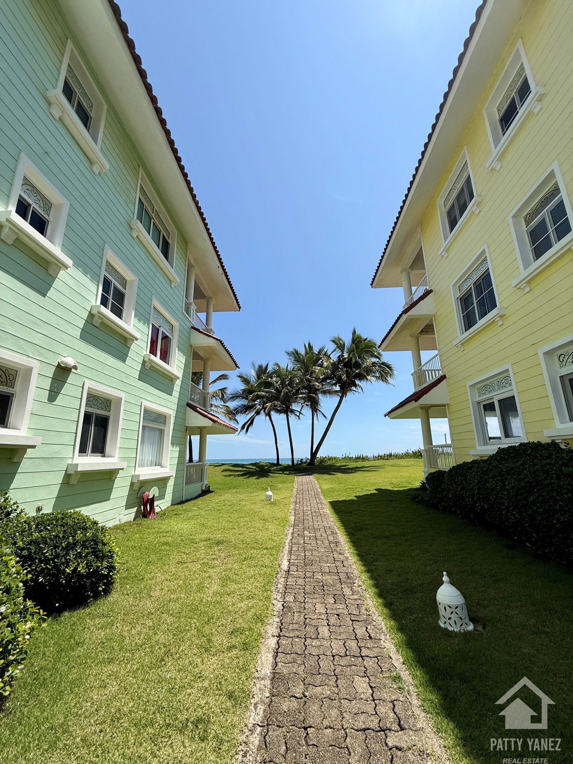 Ático de 2 dormitorios frente al mar en Cabarete con vista al mar