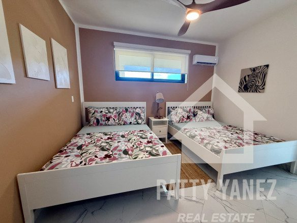 2-Bedroom Modern Condo Short Walk to Playa Encuentro, Cabarete
