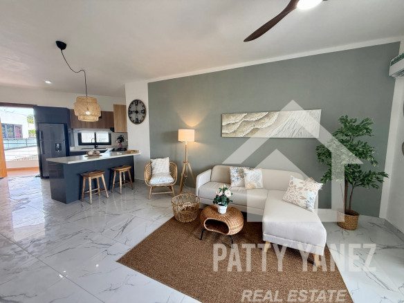 2-Bedroom Modern Condo Short Walk to Playa Encuentro, Cabarete