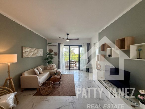 2-Bedroom Modern Condo Short Walk to Playa Encuentro, Cabarete