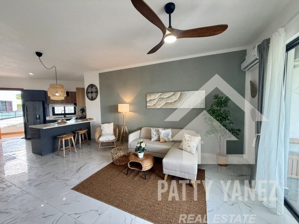 2-Bedroom Modern Condo Short Walk to Playa Encuentro, Cabarete