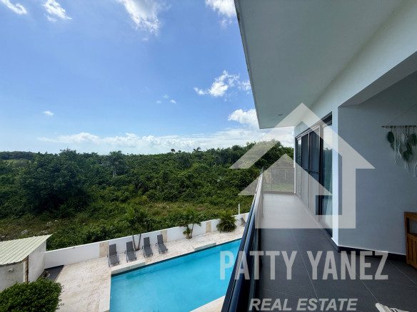 2-Bedroom Modern Condo Short Walk to Playa Encuentro, Cabarete