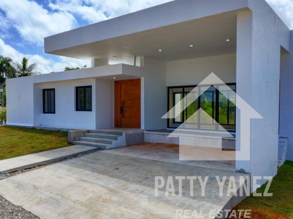Villa de 3 dormitorios en una nueva urbanización situada en una ladera