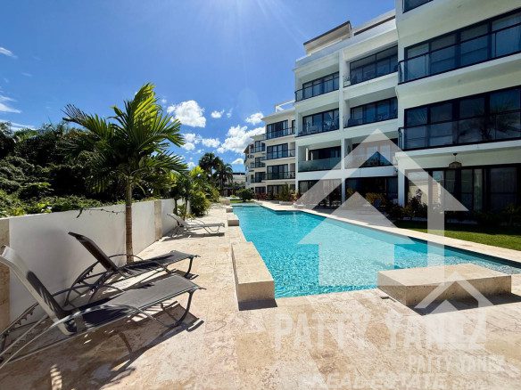 2-Bedroom Modern Condo Short Walk to Playa Encuentro, Cabarete