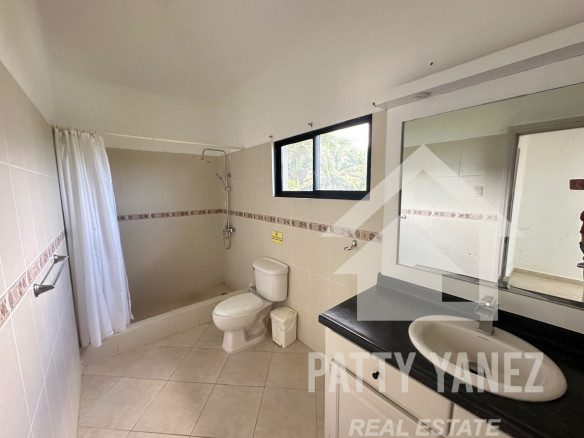 Villa amueblada de 3 dormitorios con piscina privada cerca de las playas de Sosúa