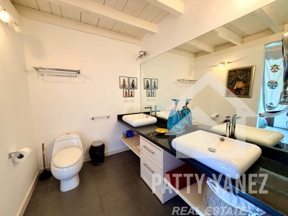 5-Bedroom Villa in Las Terrenas, Samaná with Panoramic View