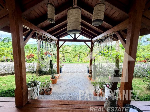 5-Bedroom Villa in Las Terrenas, Samaná with Panoramic View