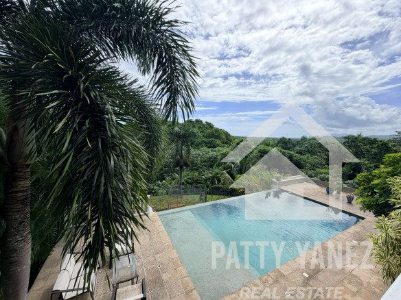 5-Bedroom Villa in Las Terrenas, Samaná with Panoramic View