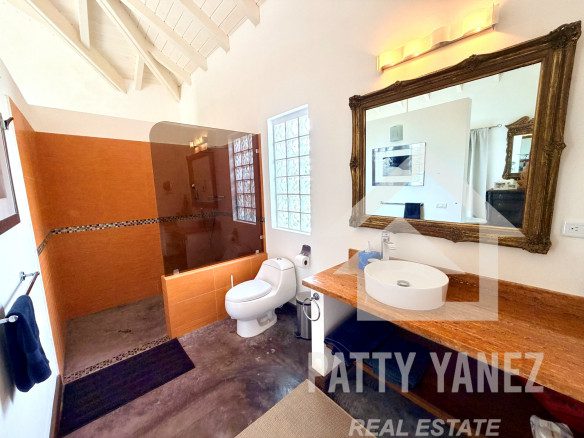 5-Bedroom Villa in Las Terrenas, Samaná with Panoramic View