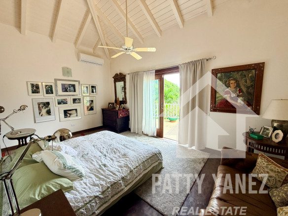5-Bedroom Villa in Las Terrenas, Samaná with Panoramic View