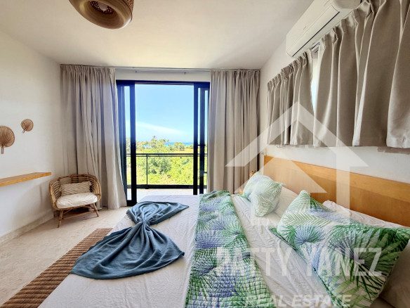 2-Bedroom Condo with Ocean View in Playa Encuentro