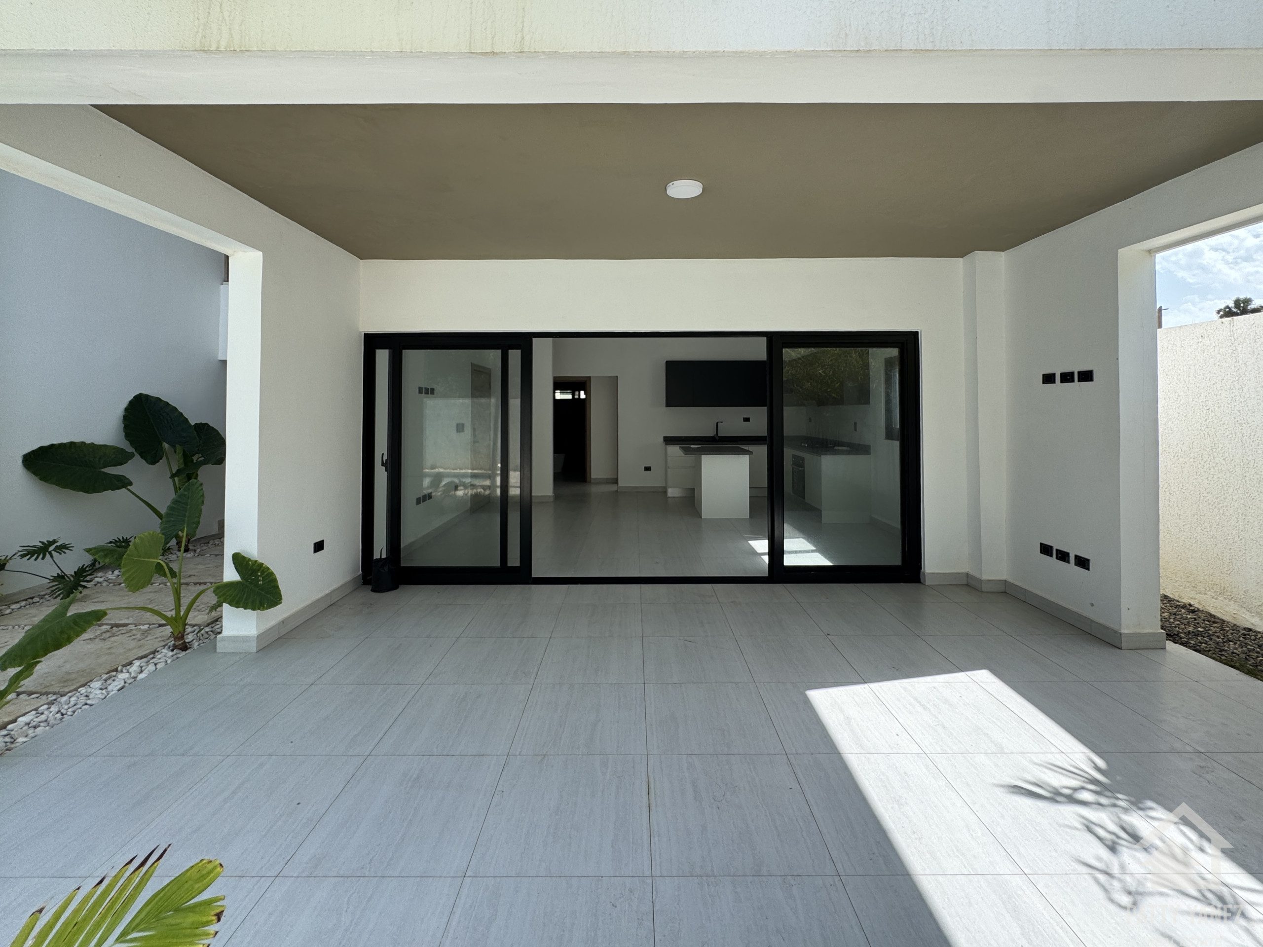 Contemporary One-Bedroom Condo Near Playa Encuentro, Cabarete
