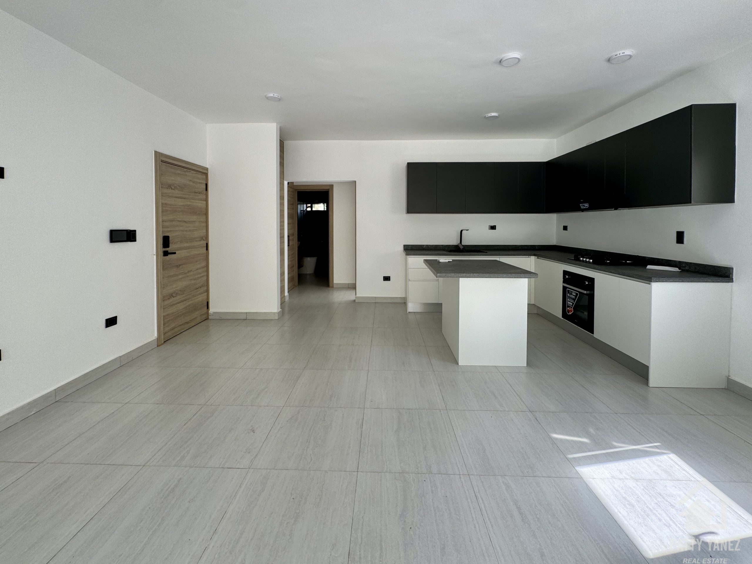 Contemporary One-Bedroom Condo Near Playa Encuentro, Cabarete