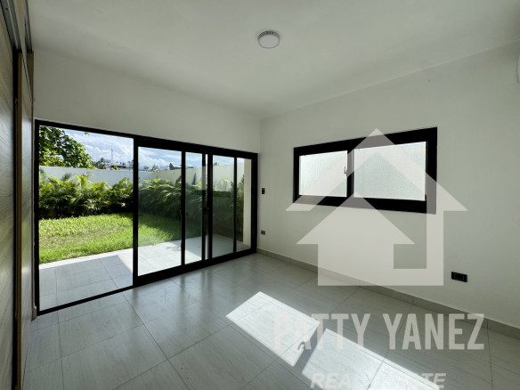 Contemporary One-Bedroom Condo Near Playa Encuentro, Cabarete