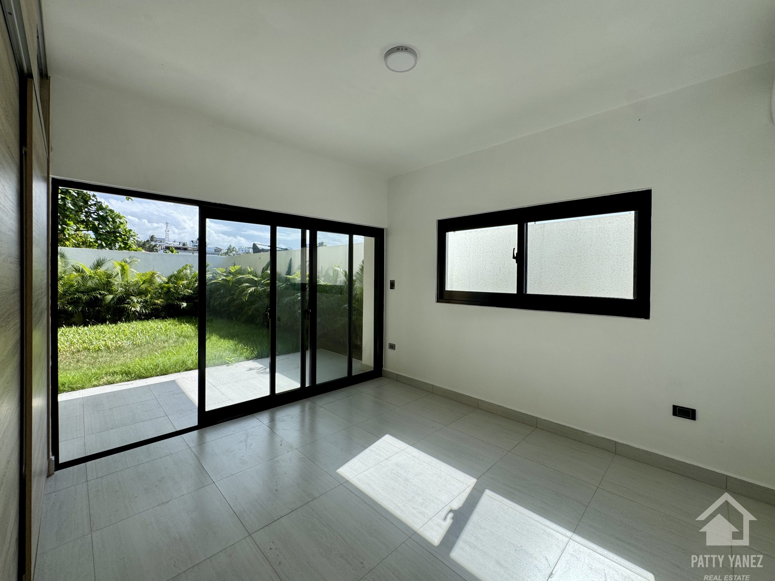 Contemporary One-Bedroom Condo Near Playa Encuentro, Cabarete