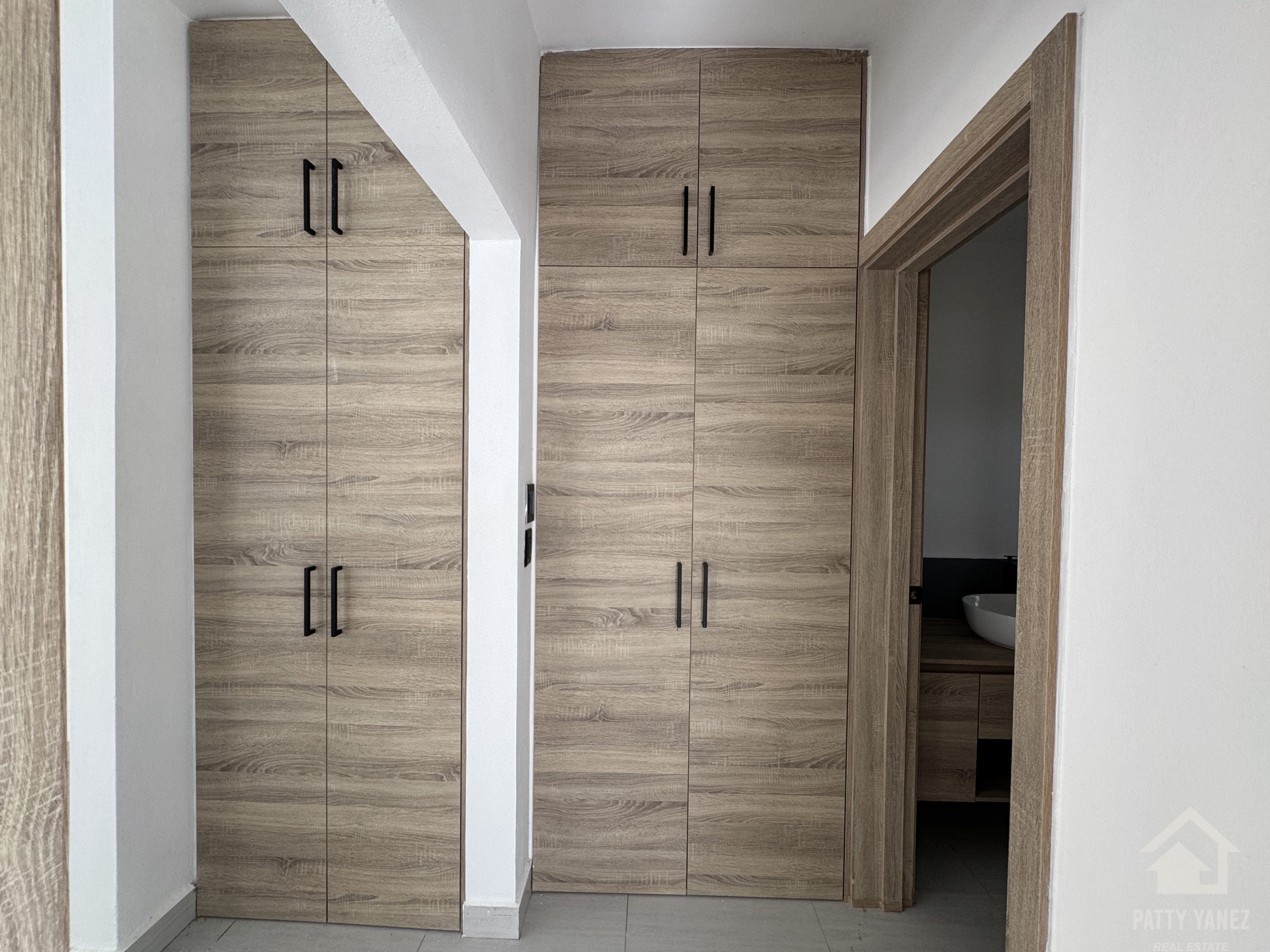 Contemporary One-Bedroom Condo Near Playa Encuentro, Cabarete