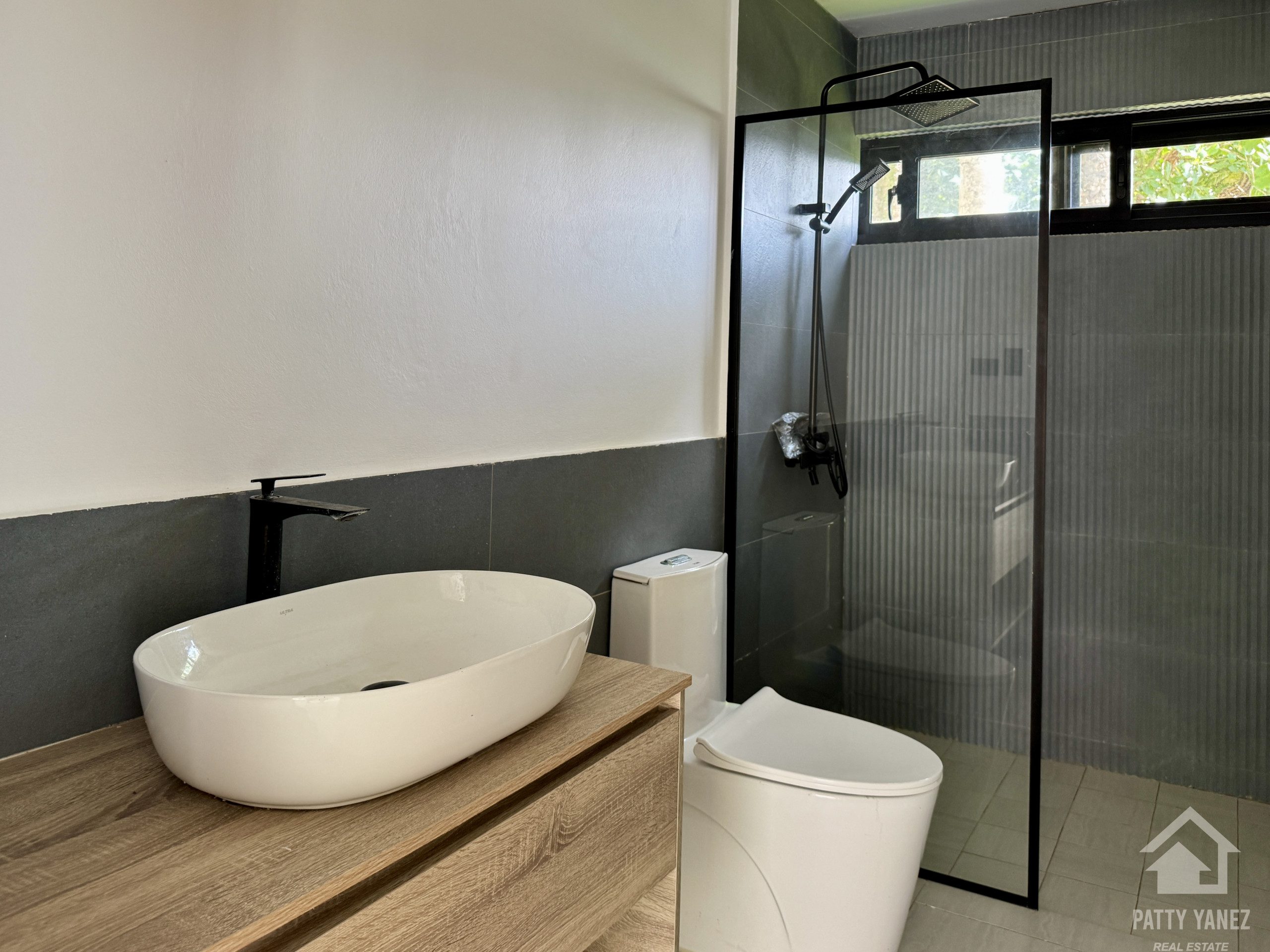 Contemporary One-Bedroom Condo Near Playa Encuentro, Cabarete