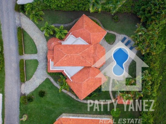 3-Bedroom Villa with Guest House in Playa Encuentro