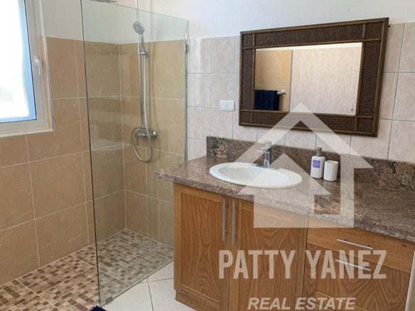 3-Bedroom Villa with Guest House in Playa Encuentro