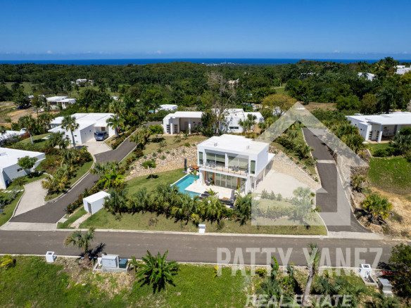 2-Bedroom Hillside Villa with Private Pool and Expansion Potential