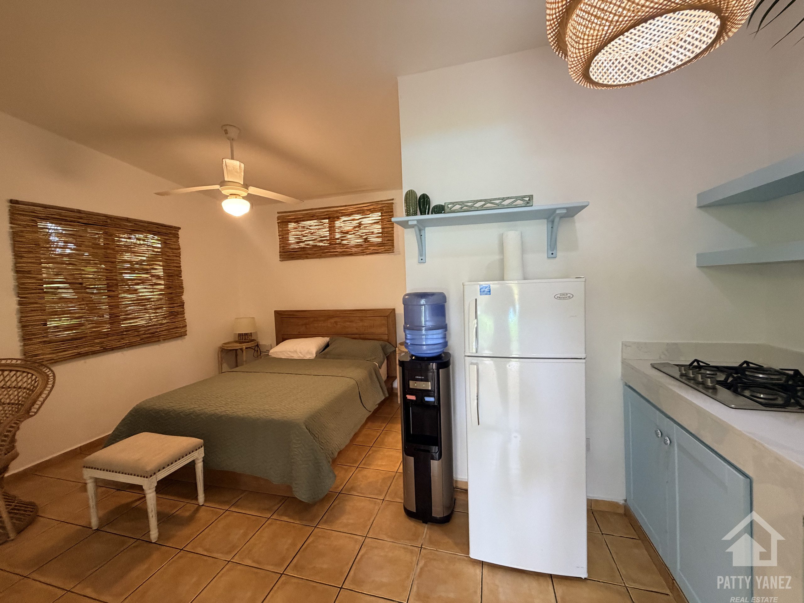 Hotel boutique en venta en Playa Encuentro con 9 suites, piscina y ático