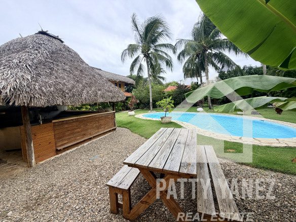 Hotel boutique en venta en Playa Encuentro con 9 suites, piscina y ático
