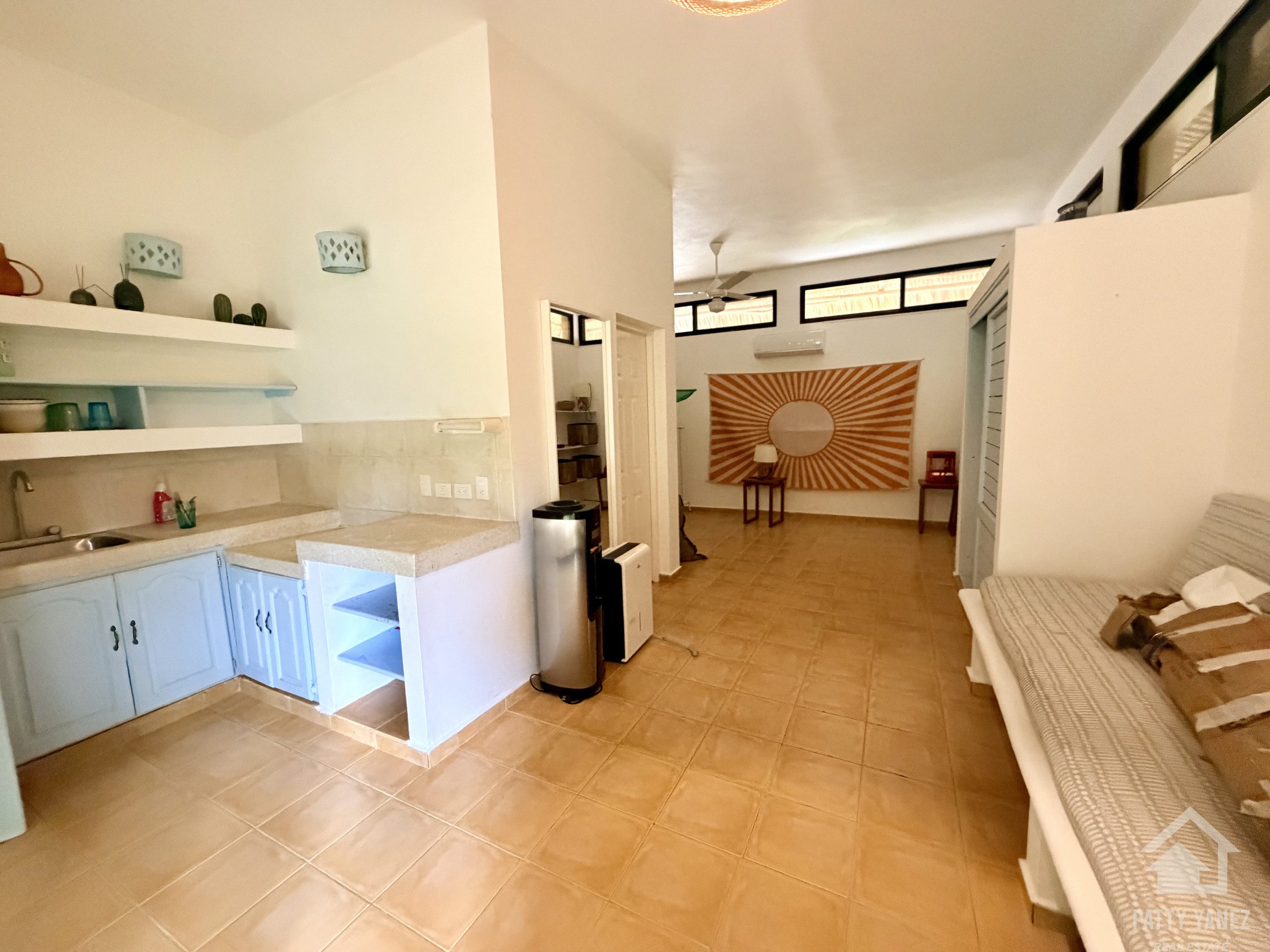 Hotel boutique en venta en Playa Encuentro con 9 suites, piscina y ático