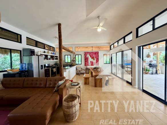 Hotel boutique en venta en Playa Encuentro con 9 suites, piscina y ático