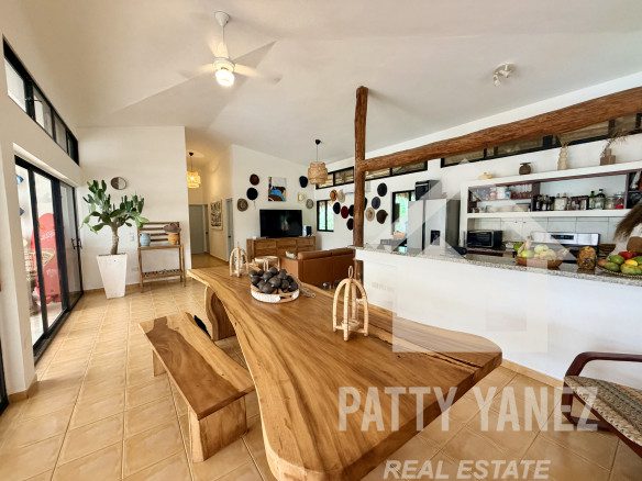 Hotel boutique en venta en Playa Encuentro con 9 suites, piscina y ático