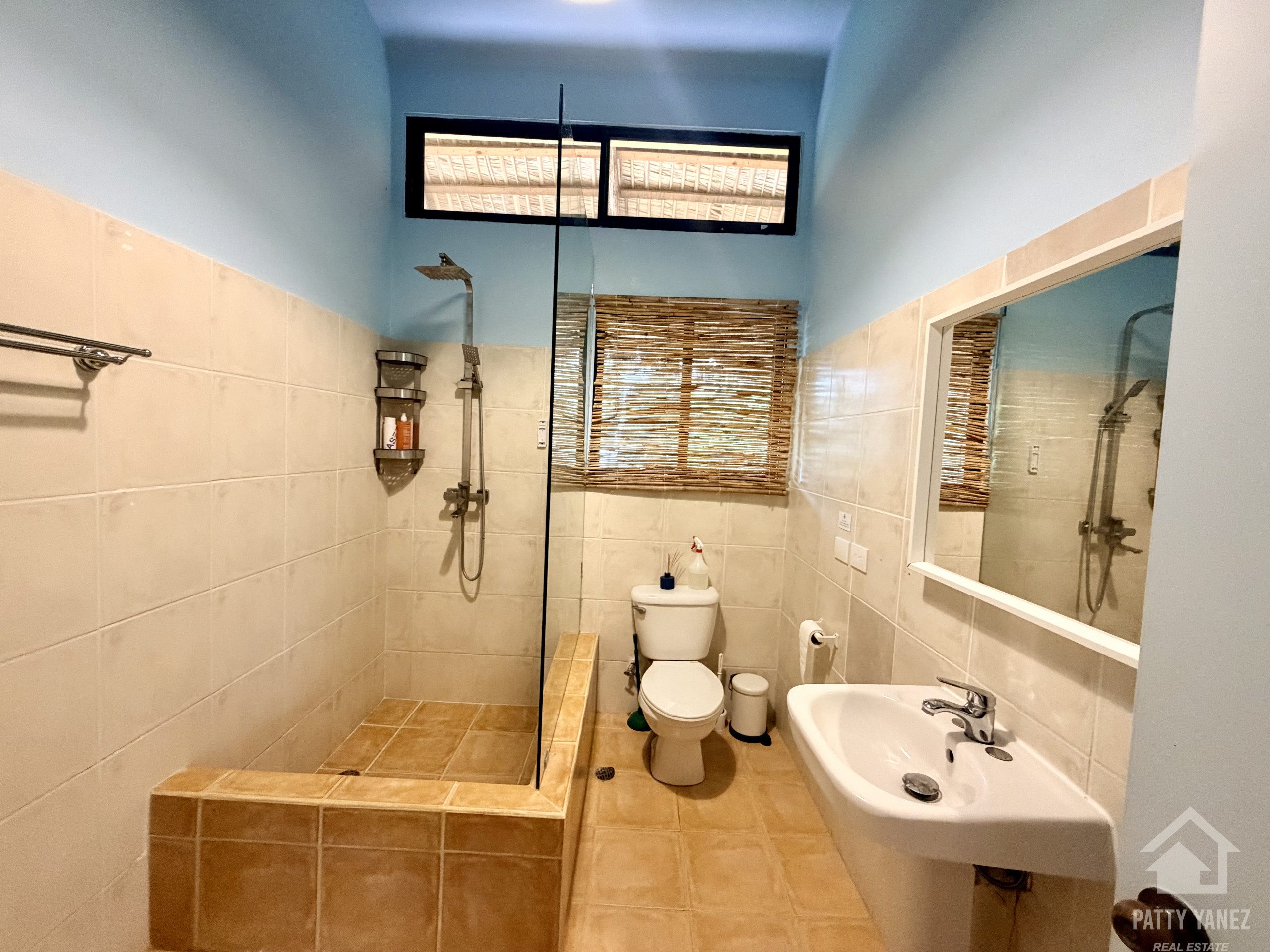Hotel boutique en venta en Playa Encuentro con 9 suites, piscina y ático
