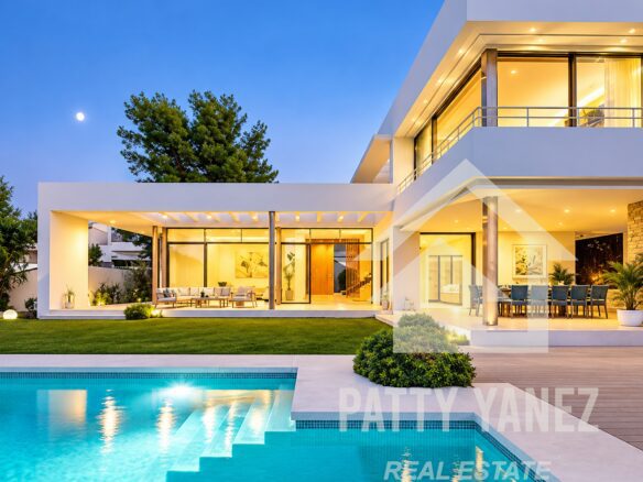 Modern 4-Bedroom Pre-Construction Villa, Walk to Beach